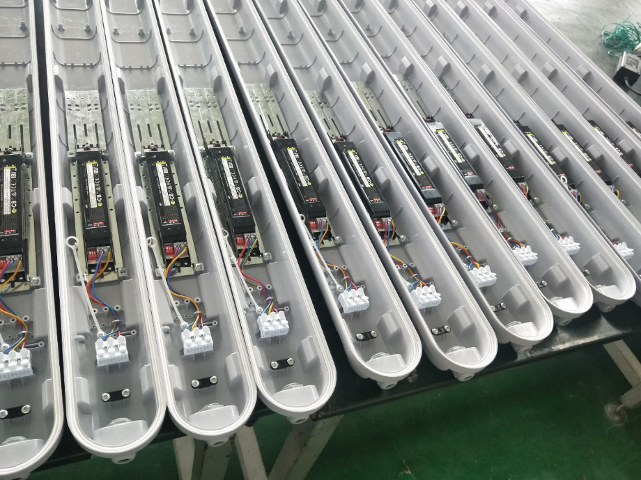 LT01 Smd LED Triproof Light Fixture