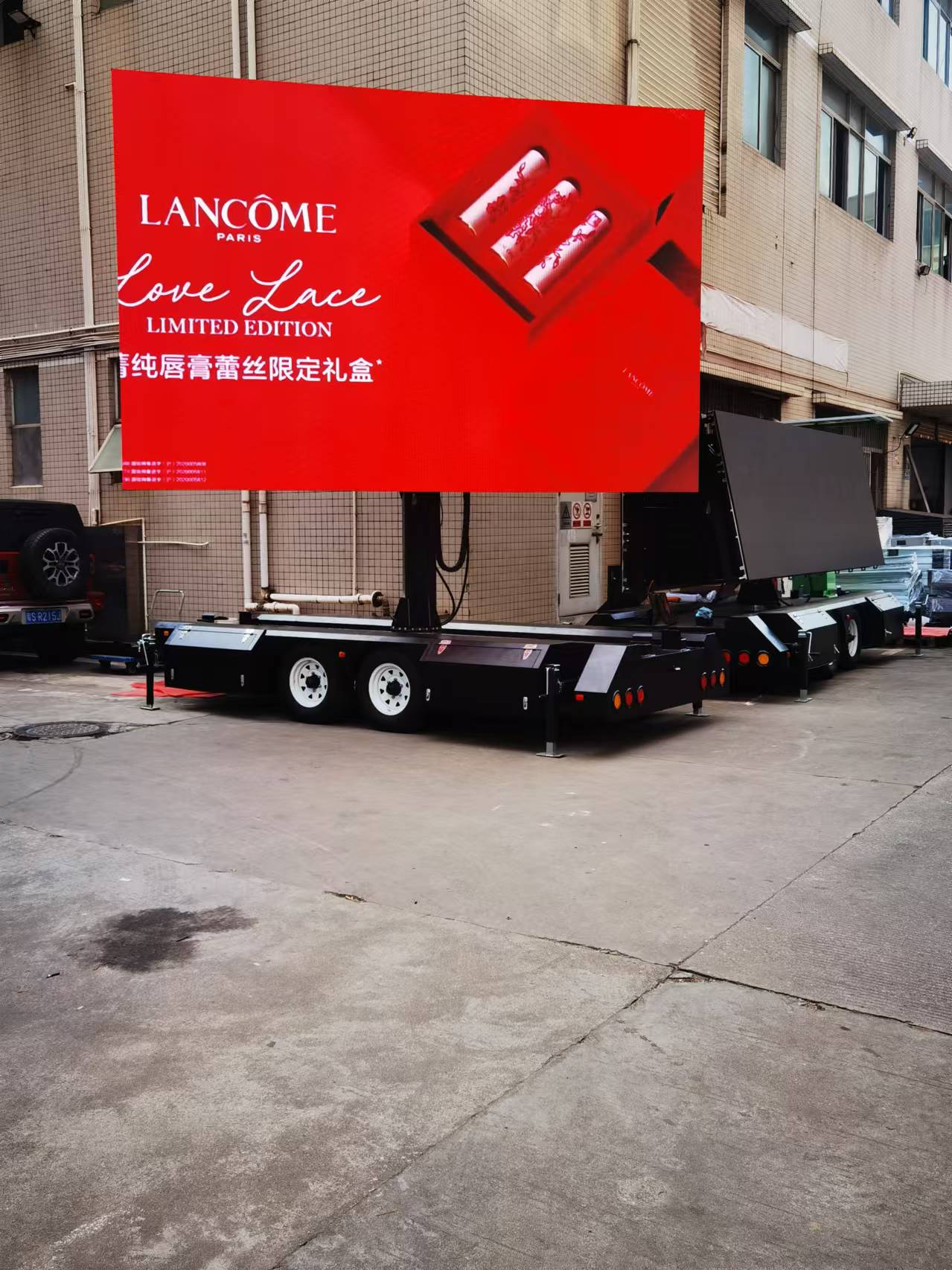 Mobile LED display trailer